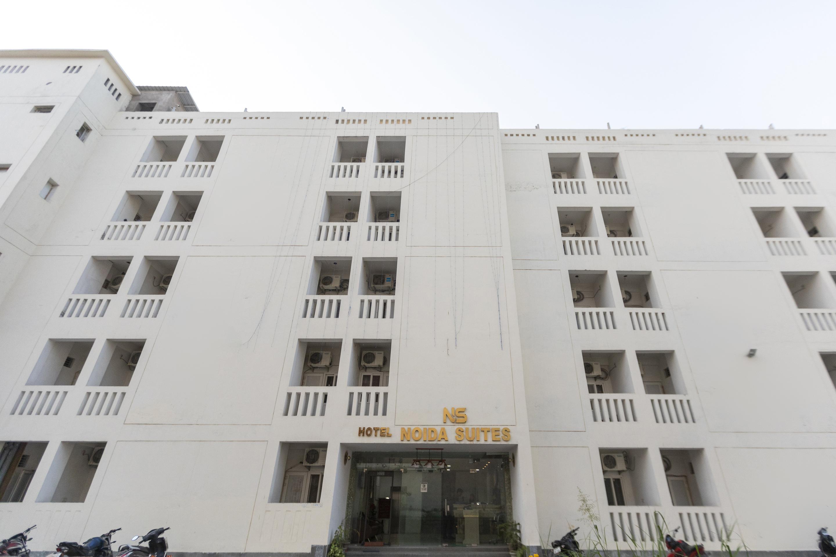 Capital O 13310 Noida Suites Exterior foto