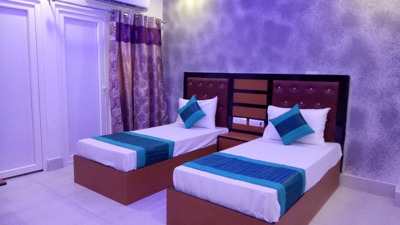 Capital O 13310 Noida Suites Exterior foto